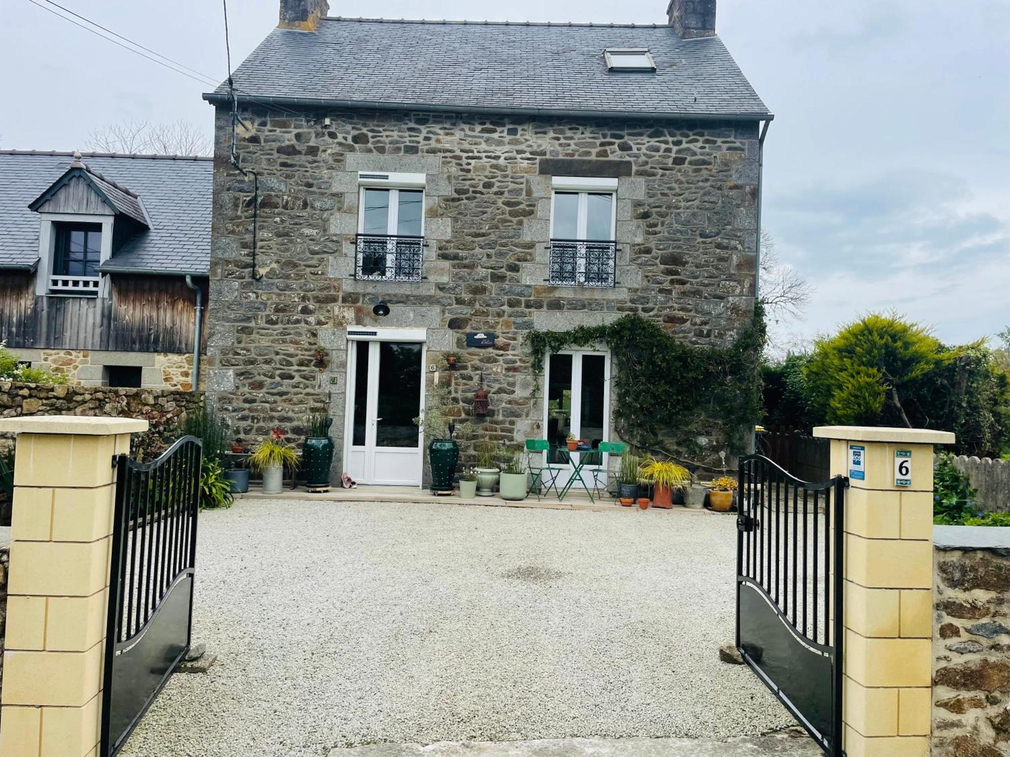 Chez Trotro Saint-Pierre-de-Plesguen Exterior foto